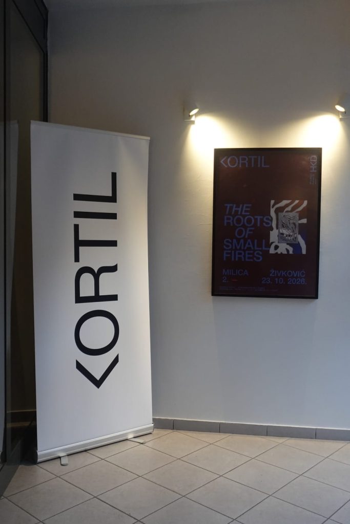 Posjet izložbi The Roots of Small Fires u Galeriji Kortil udruga znam-5